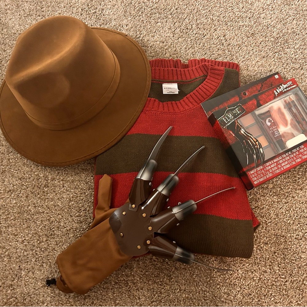 Spirit Halloween Freddy Krueger Costume Bundle